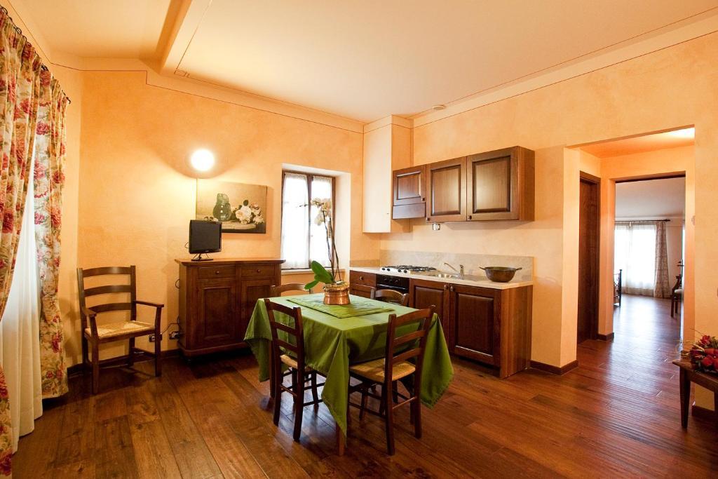 Residenza Palazzo Saloni Aparthotel Montalcino Phòng bức ảnh