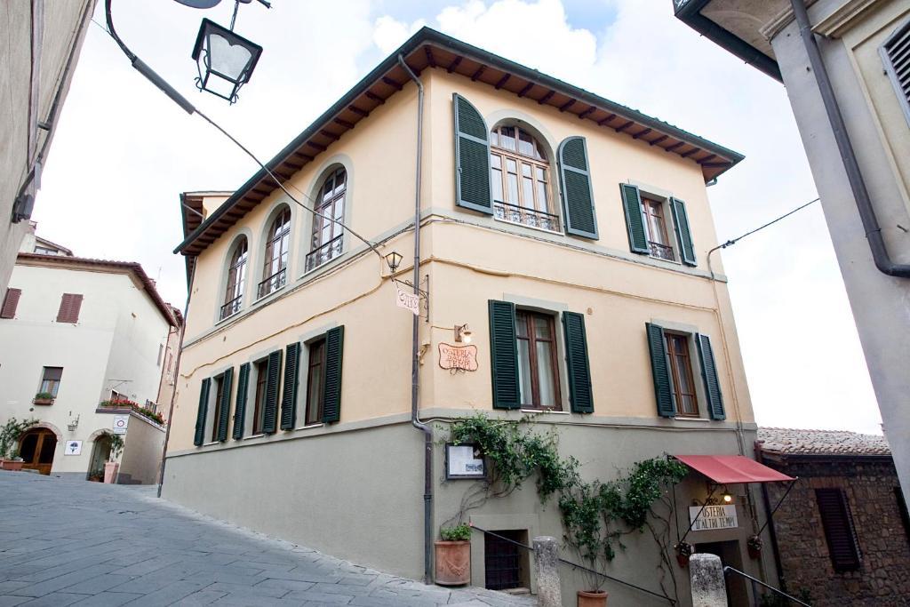 Residenza Palazzo Saloni Aparthotel Montalcino Ngoại thất bức ảnh