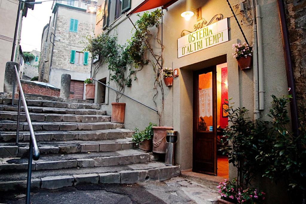 Residenza Palazzo Saloni Aparthotel Montalcino Ngoại thất bức ảnh