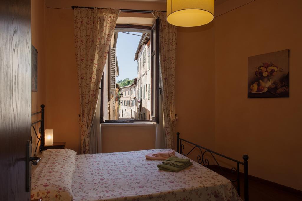 Residenza Palazzo Saloni Aparthotel Montalcino Ngoại thất bức ảnh