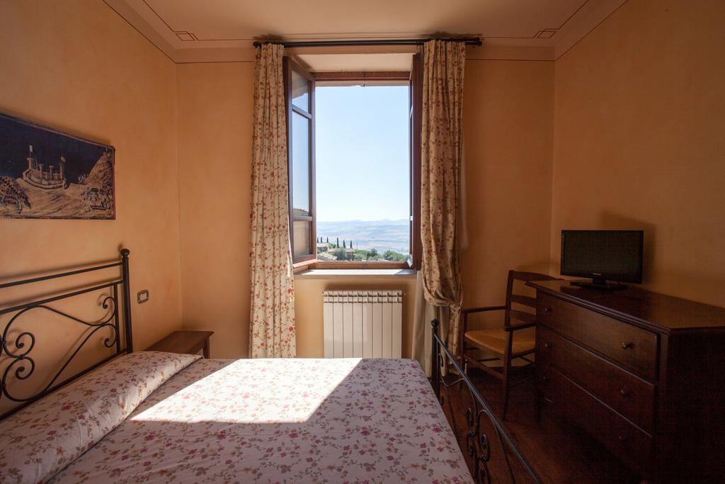 Residenza Palazzo Saloni Aparthotel Montalcino Ngoại thất bức ảnh