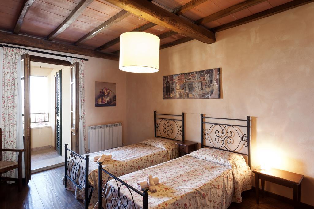 Residenza Palazzo Saloni Aparthotel Montalcino Ngoại thất bức ảnh