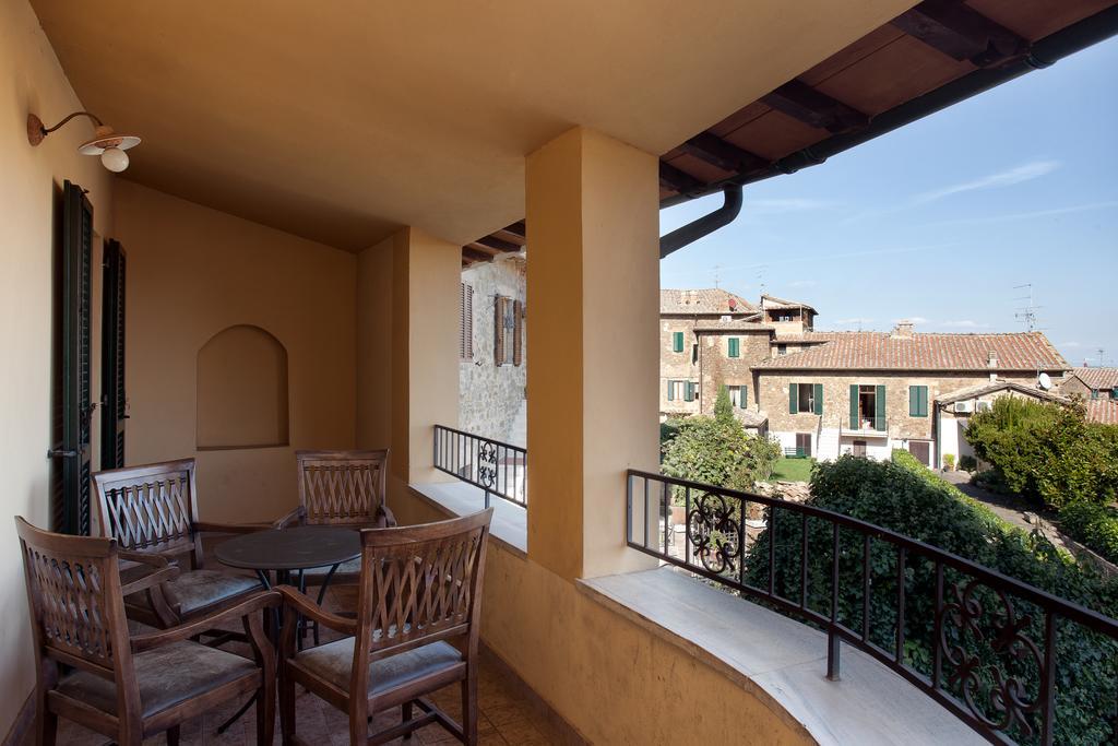 Residenza Palazzo Saloni Aparthotel Montalcino Ngoại thất bức ảnh