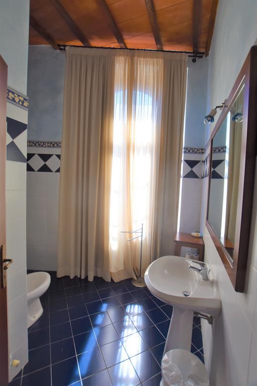 Residenza Palazzo Saloni Aparthotel Montalcino Ngoại thất bức ảnh