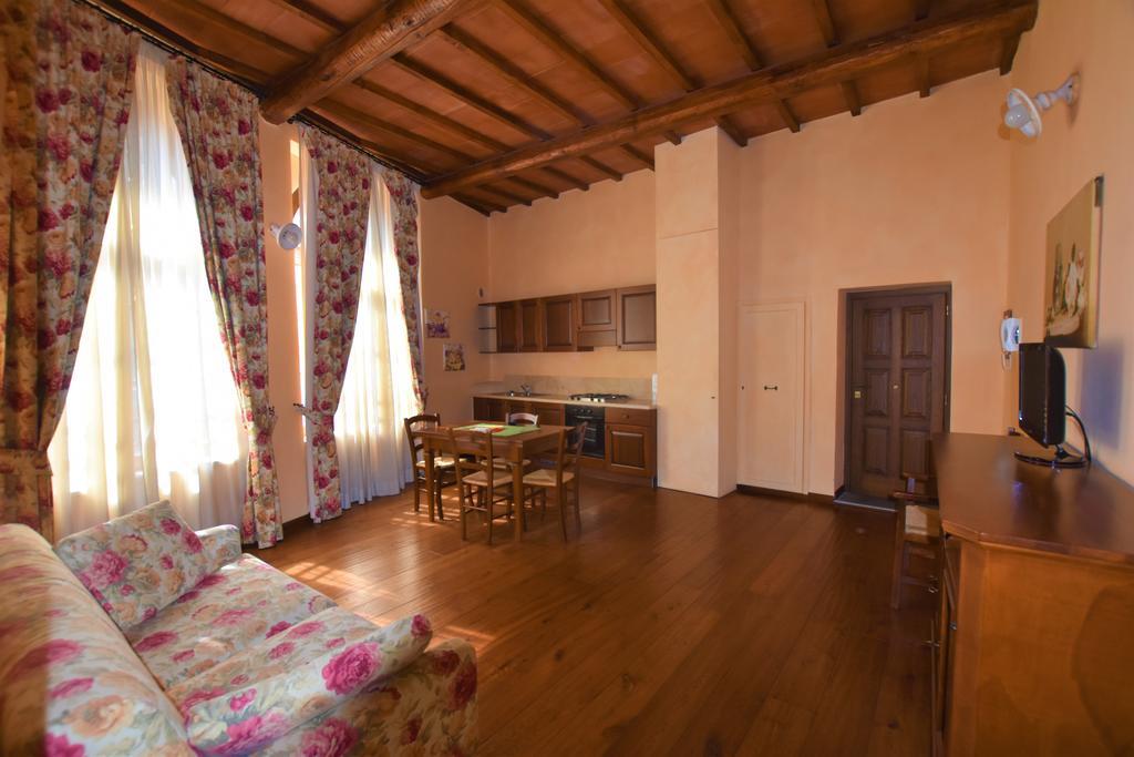 Residenza Palazzo Saloni Aparthotel Montalcino Ngoại thất bức ảnh