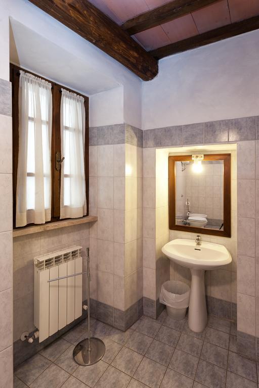 Residenza Palazzo Saloni Aparthotel Montalcino Ngoại thất bức ảnh