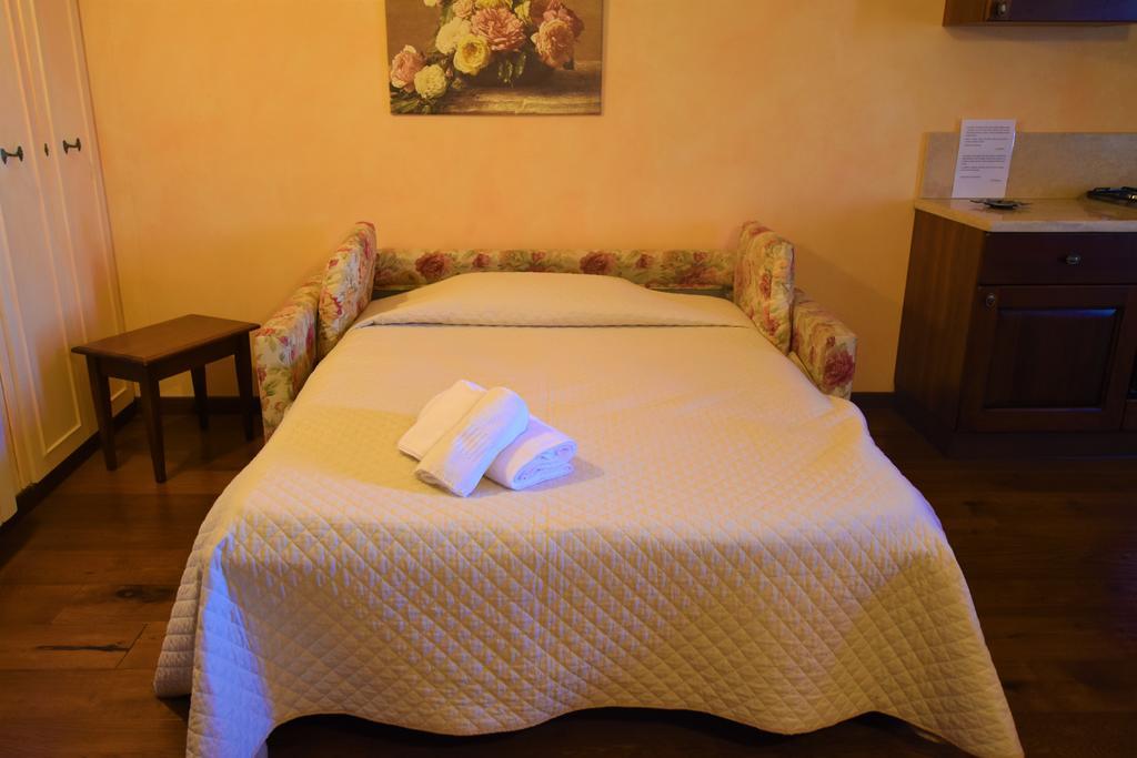 Residenza Palazzo Saloni Aparthotel Montalcino Ngoại thất bức ảnh