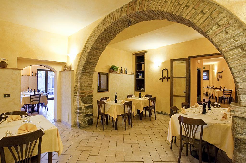 Residenza Palazzo Saloni Aparthotel Montalcino Ngoại thất bức ảnh
