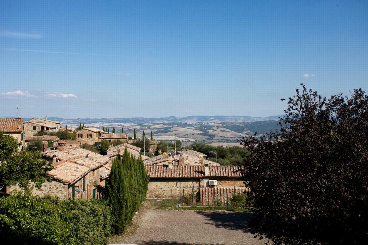 Residenza Palazzo Saloni Aparthotel Montalcino Ngoại thất bức ảnh