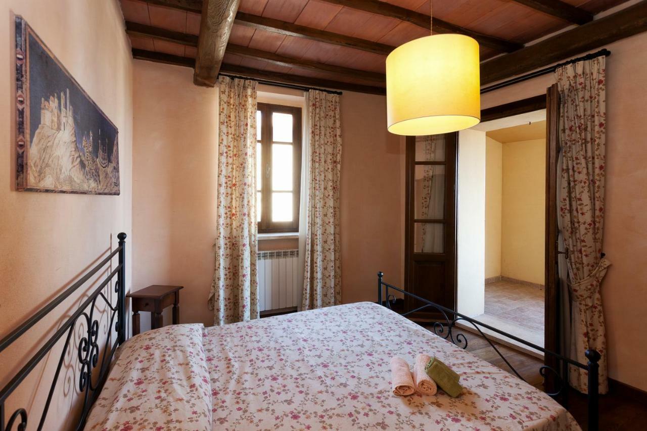 Residenza Palazzo Saloni Aparthotel Montalcino Ngoại thất bức ảnh